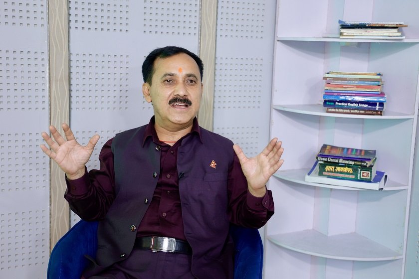 विवेकभन्दा आवेग हाबी हुँदा संसदमा अवरोध र बहिष्कार प्रवृत्ति बढेकाे हाे :  विश्वप्रकाश शर्मा