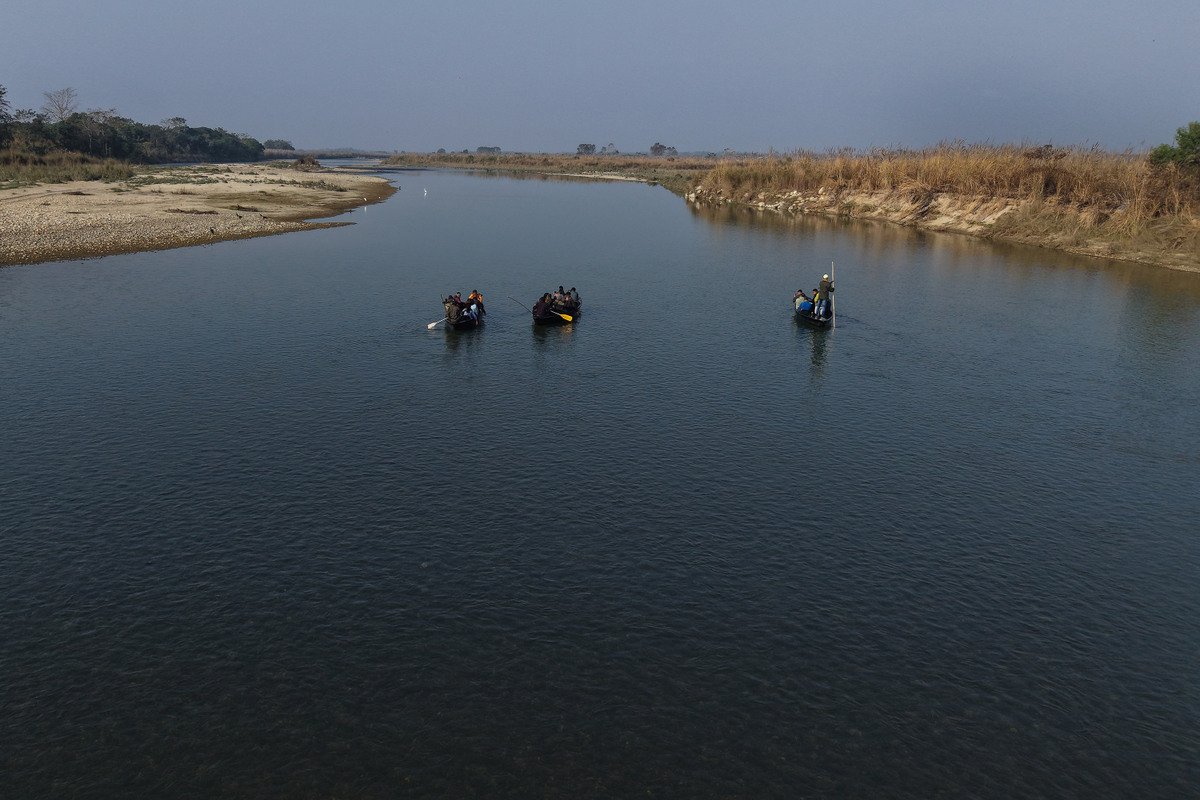 Boating_Sauraha_Chitwan_Sauraha_NPL_PCT (7)