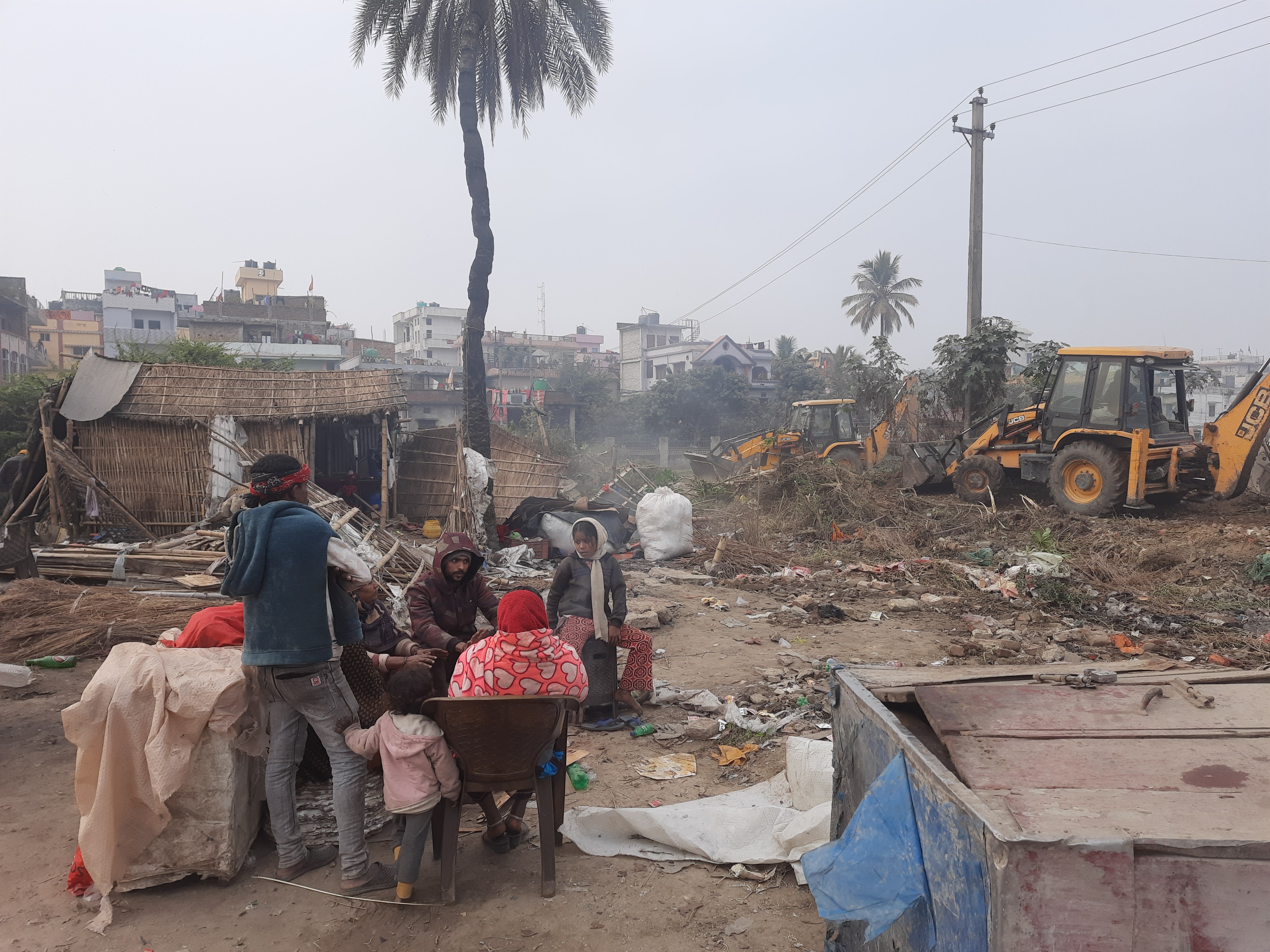 बीपी उद्यानको अतिक्रमित जग्गामा बनेका संरचना हटाउन सुरु