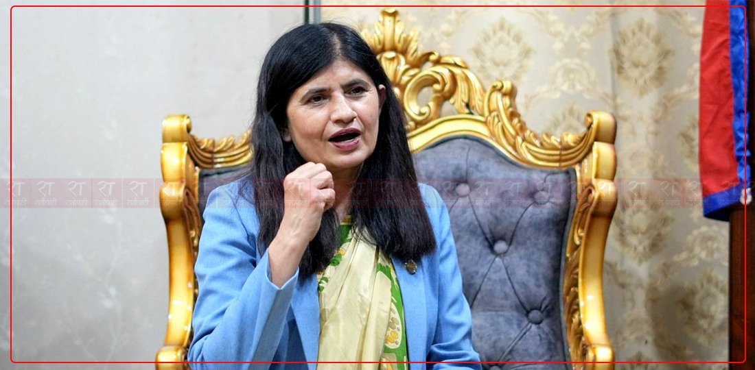   कर्मचारीहरू देशप्रति समर्पित हुने हो, जहाँ खटायो त्यहाँ जानुपर्छ : मन्त्री न्यौपाने