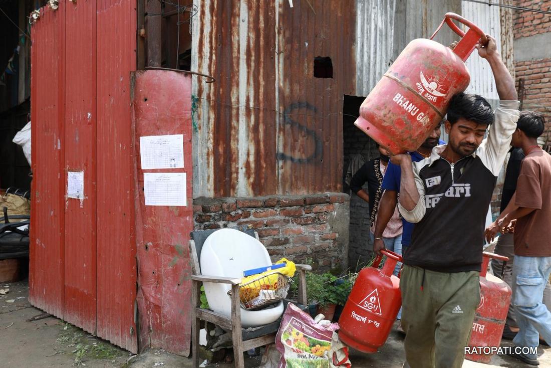 Buddhanagar ma lalpurja_nepal photo library (8)