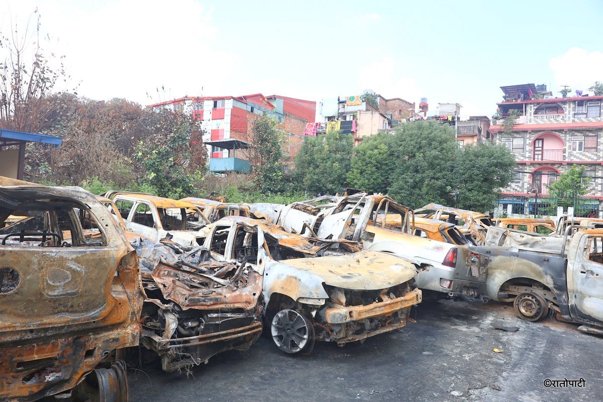 burnt car vehicle (1)