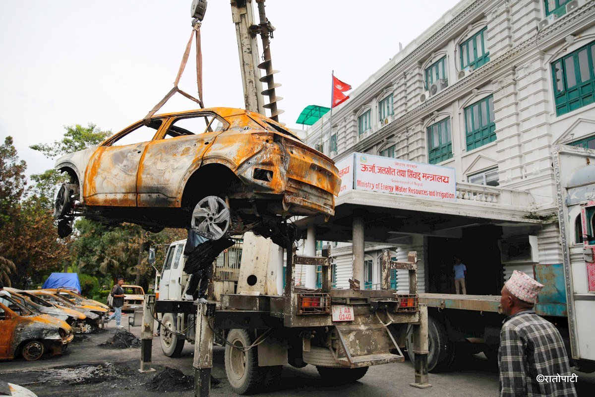 burnt car vehicle (13)