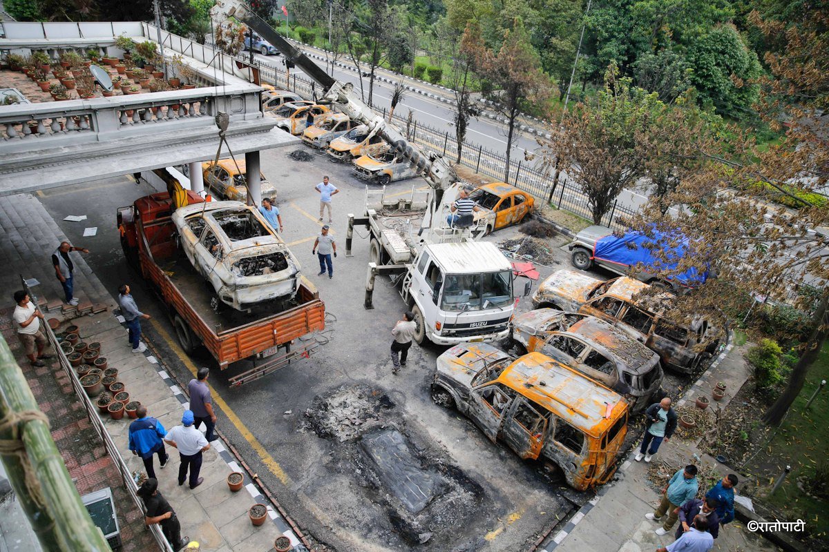 burnt car vehicle (3)