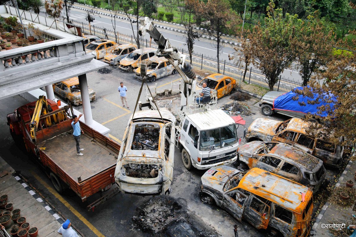 burnt car vehicle (6)