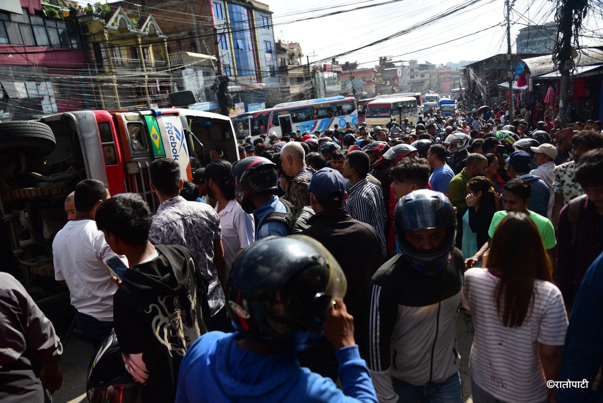 Bus Accident_machapokhari (15)