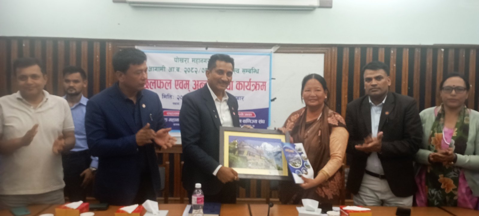 पोखरामा अनधिकृत व्यापारले हैरानी, व्यवसायीलाई दु:ख नदिन महानगरसँग आग्रह