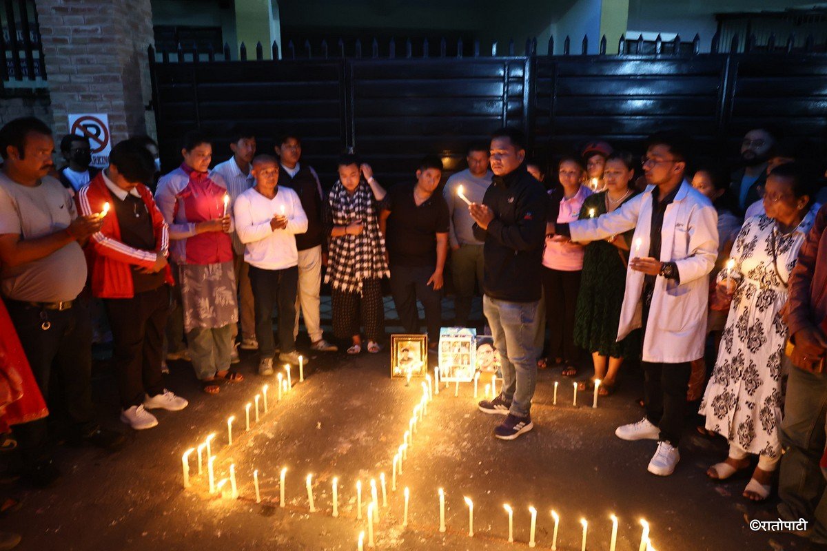 candle vigil genz (13)