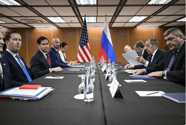 US Secretary of State Antony Blinken and Russian Foreign Minister Sergey Lavrov Meet in Manila