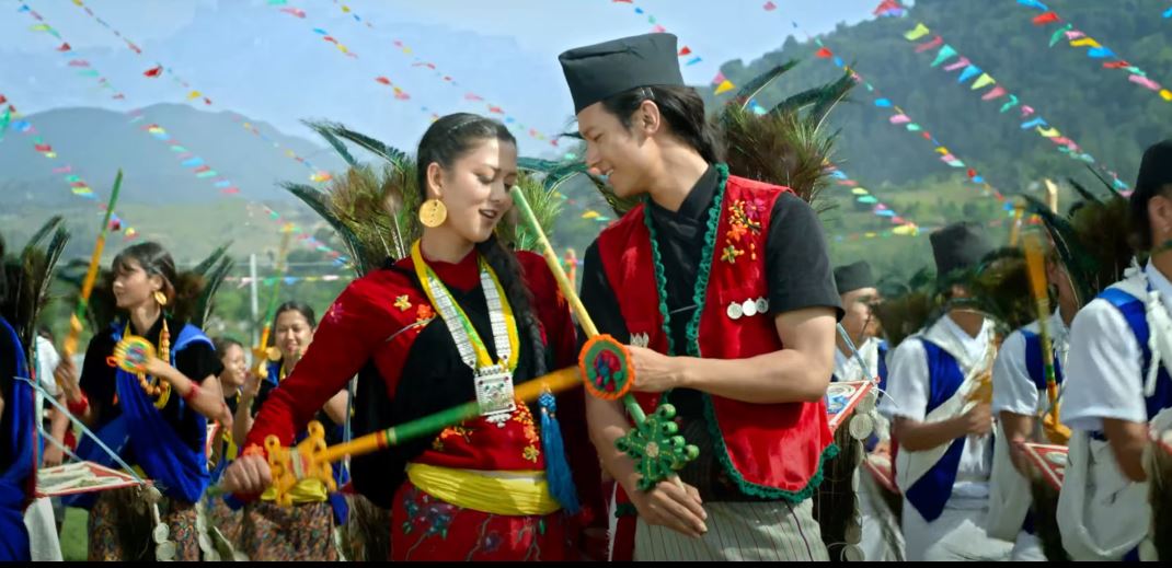   ‘खुस्मा’को गीत ‘रुकुम मैकोट’ धिरज र उपासनाको रोमान्स