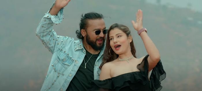   ‘अलि अलि झगडा’मा विक्रम र योगीताको अभिनय