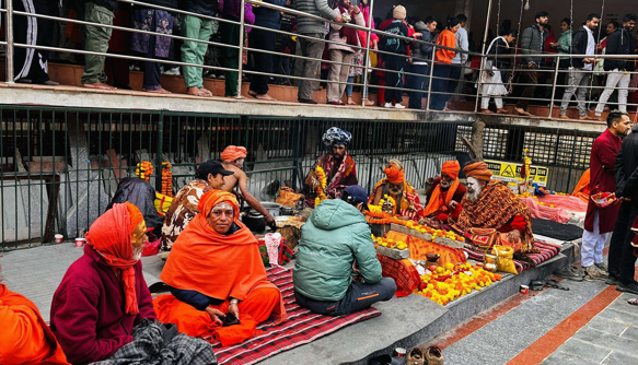 केदारनाथको शिर डोलेश्वर महादेव मन्दिरका चारै ढोका खुला