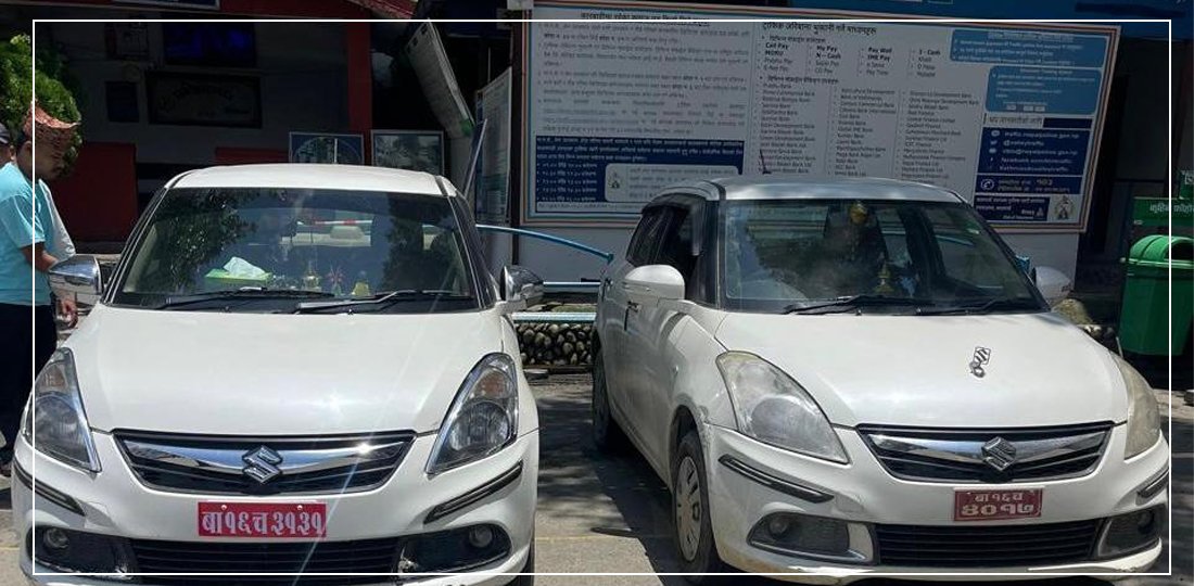   भारतबाट चोरेर ल्याएको आशङ्कामा दुई वटा कार बरामद, दुई जना पक्राउ