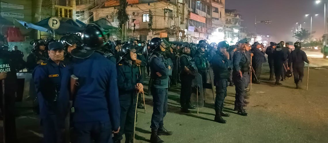   तस्बिरमा साँझपखको सिमरा