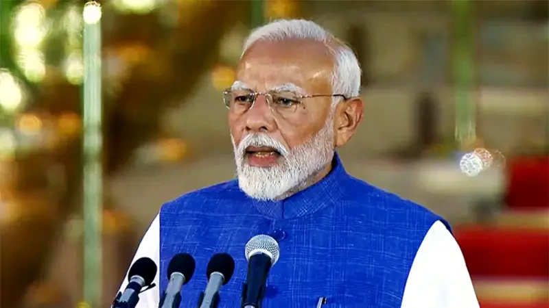 मोदीद्वारा तेस्रो पटक भारतको प्रधानमन्त्रीको शपथ, प्रधानमन्त्री प्रचण्ड पनि सहभागी