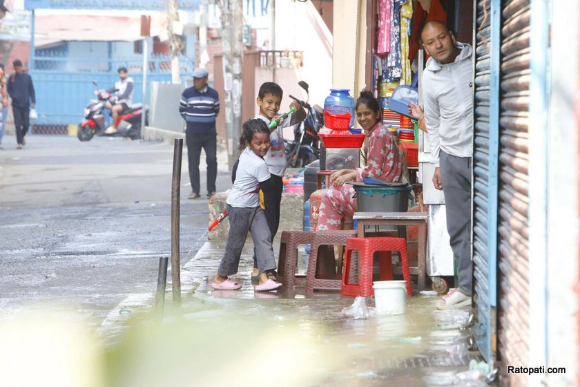 child-holi-ktm (1)
