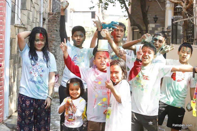 child-holi-ktm (5)