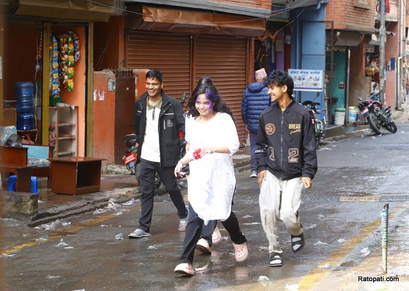 child-holi-ktm (6)