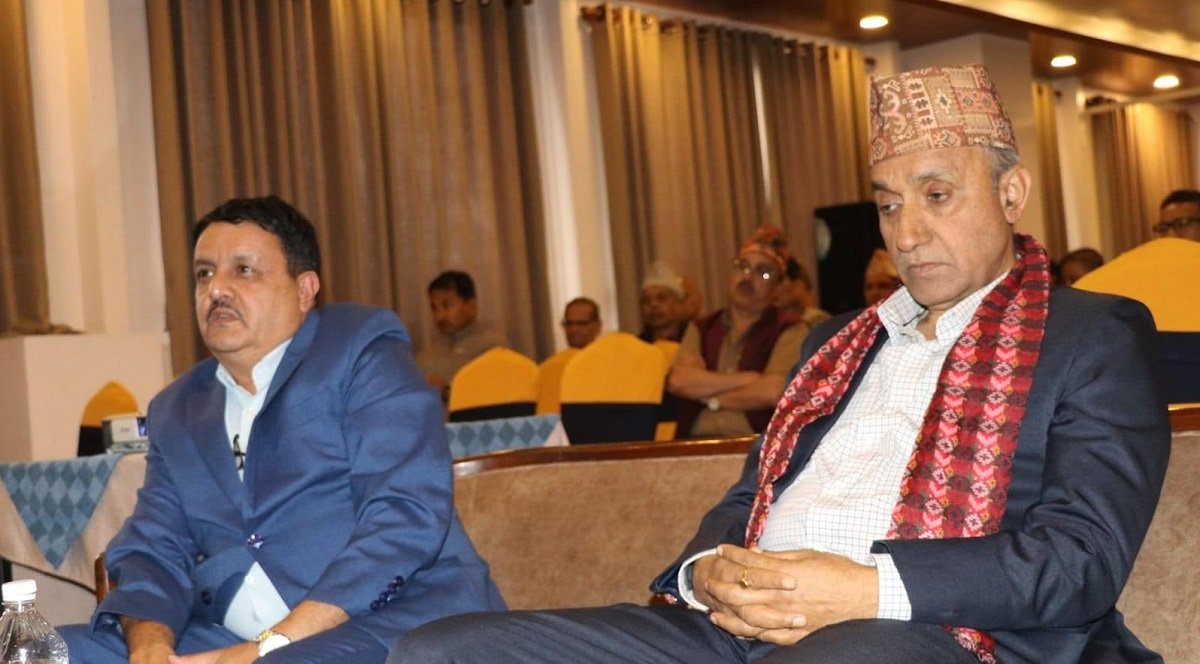 चिनियाँ कम्युनिस्ट पार्टी बदल्ने राष्ट्रपति सीका ८ नियमबारे नेपालमा चर्चा