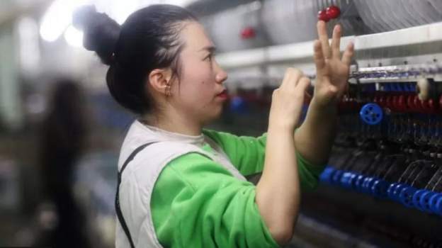चीनले औद्योगिक उत्पादनमा गति लियो, जापान द्रुत गतिमा पछाडि पर्‍यो