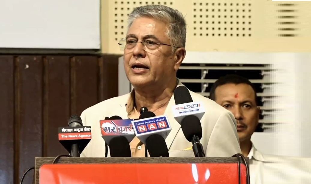   व्यक्तिको खातामा सरकारले पैसा पठाएमात्रै अर्थतन्त्र चलायमान हुन्छ: पूर्वगभर्नर नेपाल