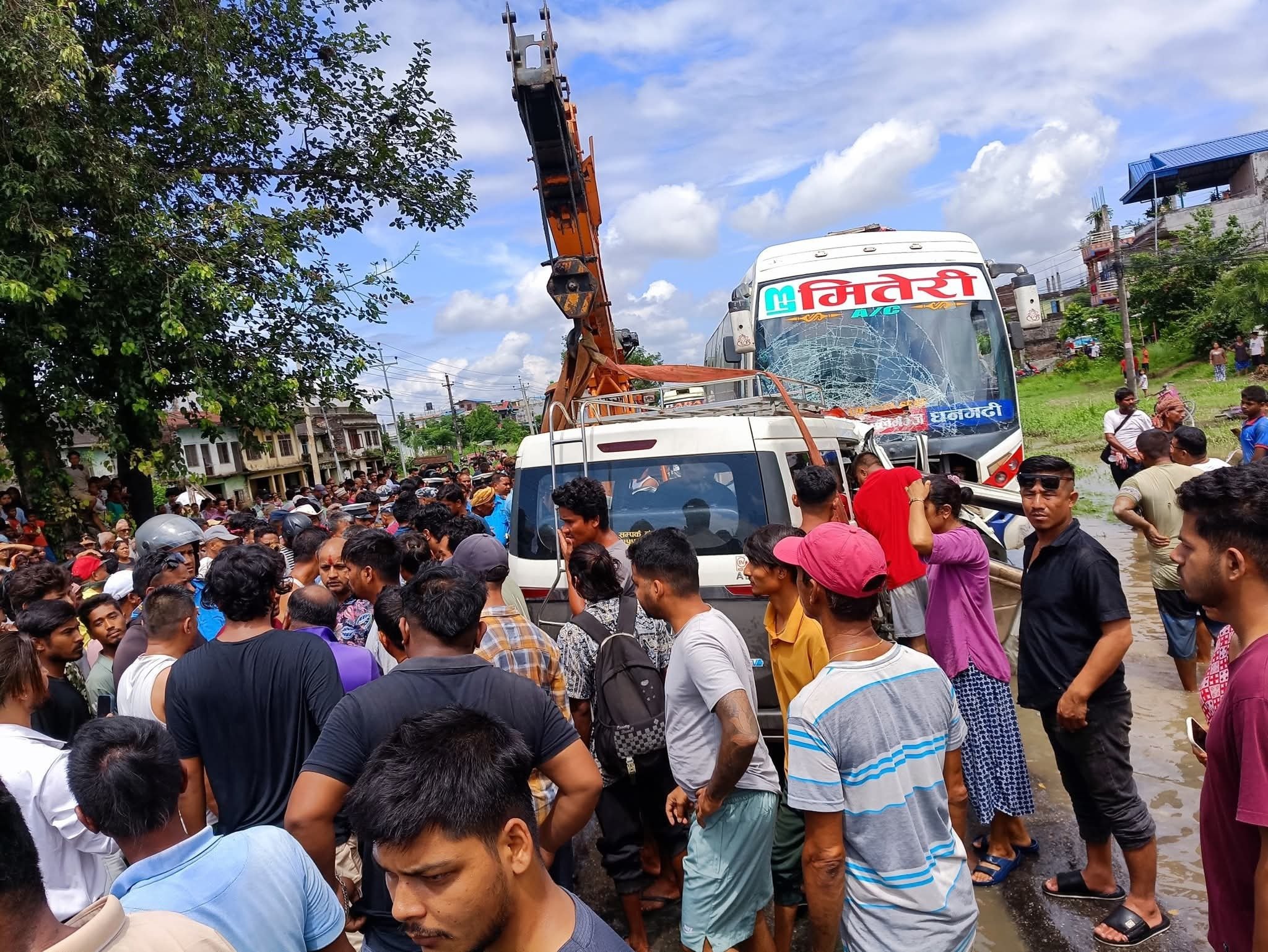   तीव्र गति, चालकको लापरबाही र बिग्रेको सडक चितवन दुर्घटनाको कारण