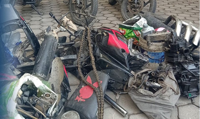 Police Arrest Gang Dismantling Stolen Motorcycle for Parts in Kathmandu