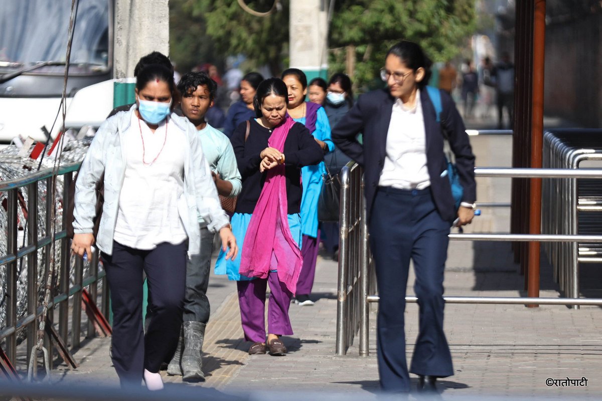 civil servants (10)