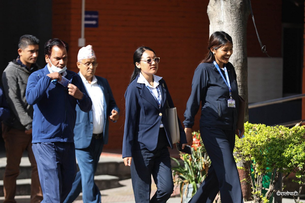 civil servants (19)