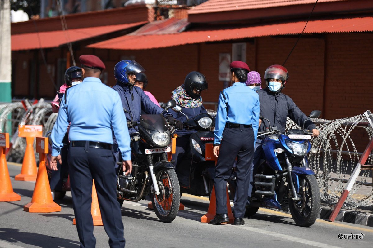 civil servants (4)