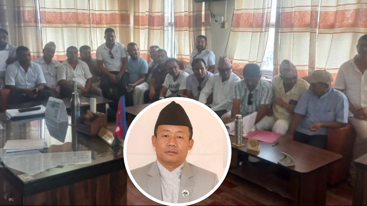   झापाका निर्माण व्यवसायी र मन्त्रीबिच नोकझोक