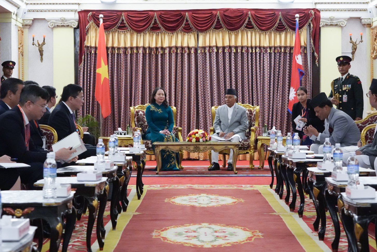 Courtesy Call between D president and President of Nepal_ (2)