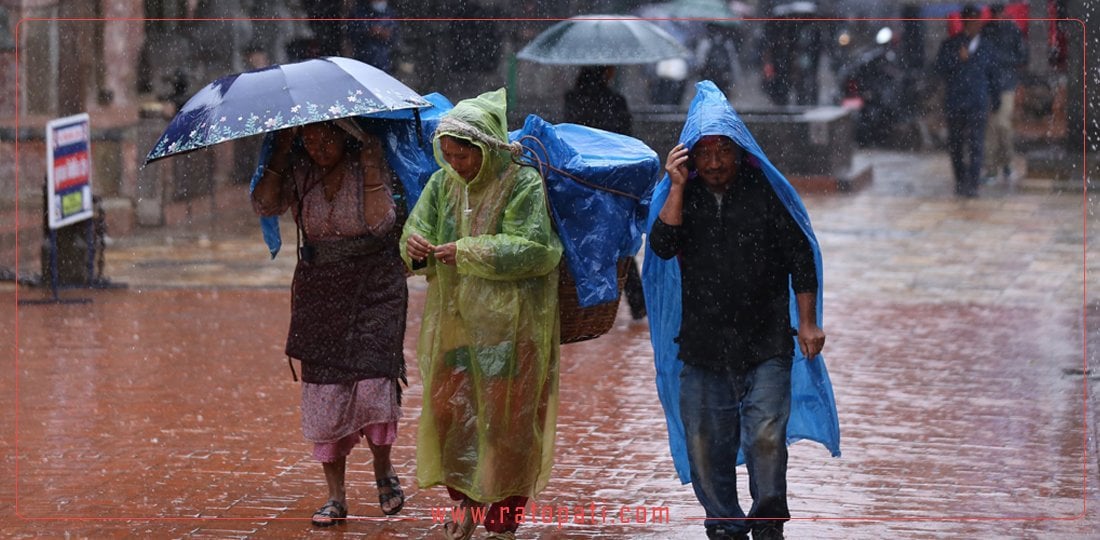 झरीका कारण काठमाडौँको जनजीवन प्रभावित (तस्बिरहरु)