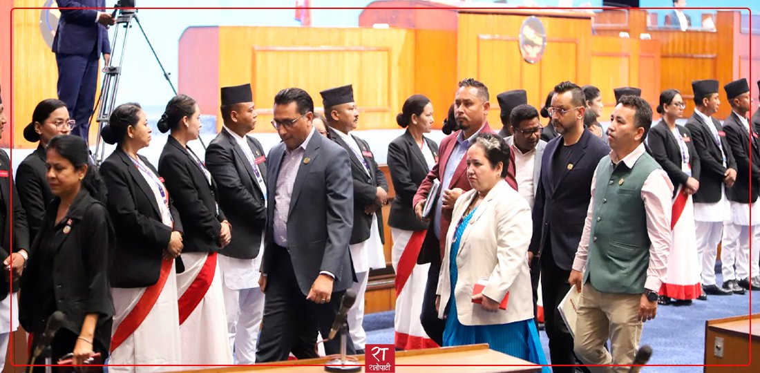   १९ तस्बिरमा हेर्नुहोस् प्रतिनिधिसभा बैठक
