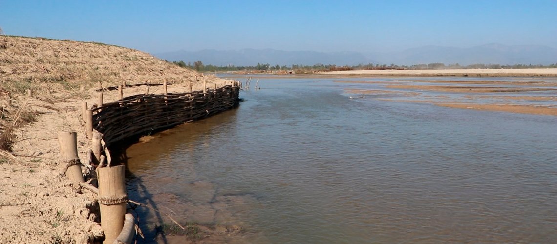 जैविक तटबन्धले जोगियो बस्ती (फोटोफिचर)