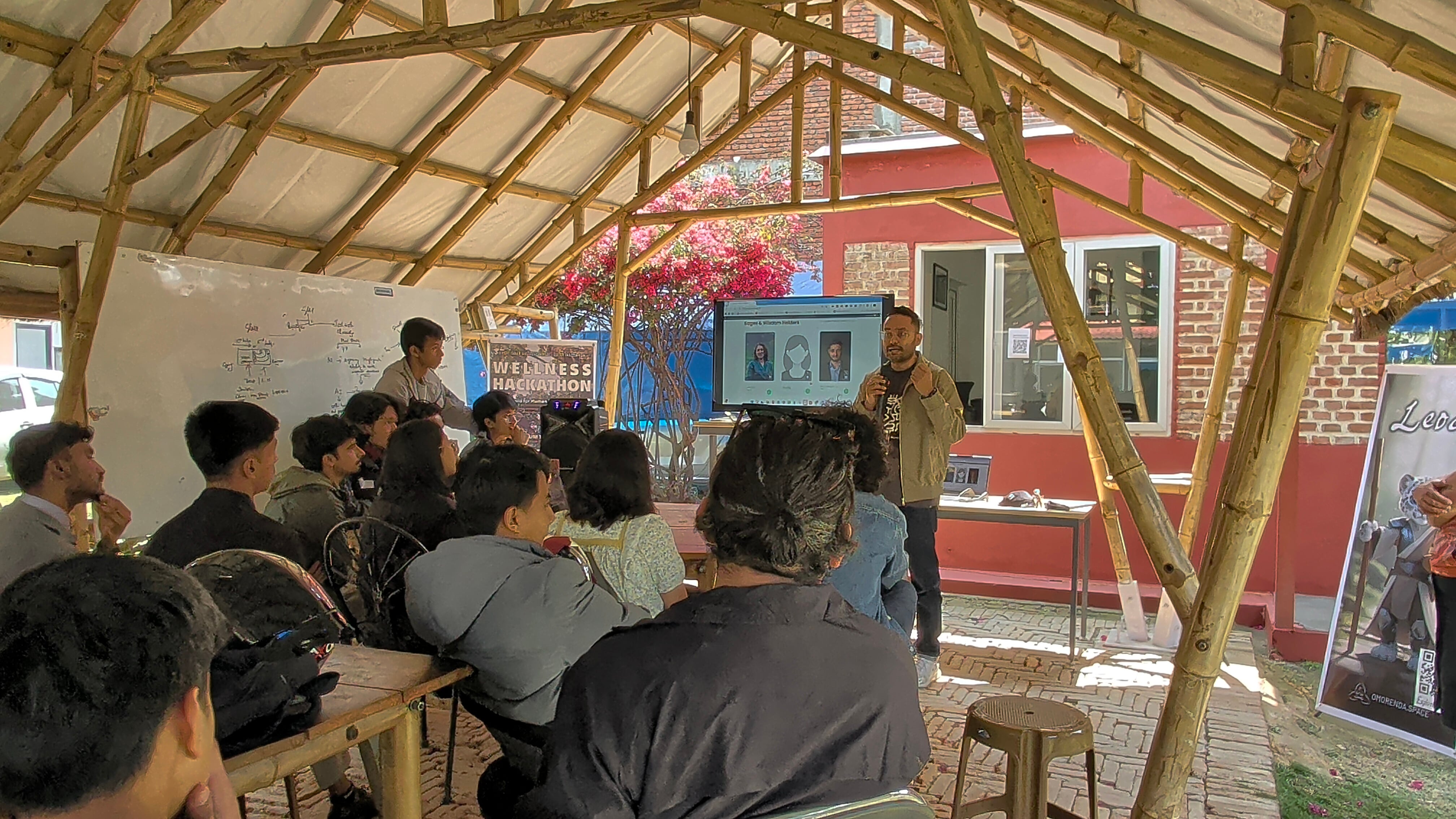   पूर्वीय दर्शन र एआईको फ्युजन, ‘कर्सर काठमाडौं बिल्डाथन’मा नयाँ प्रविधि प्रस्तुति