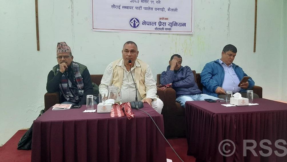 लोकतान्त्रिक पद्धतिलाई स्थापित गर्न पत्रकारको योगदान महत्त्वपूर्ण : मुख्यमन्त्री शाह