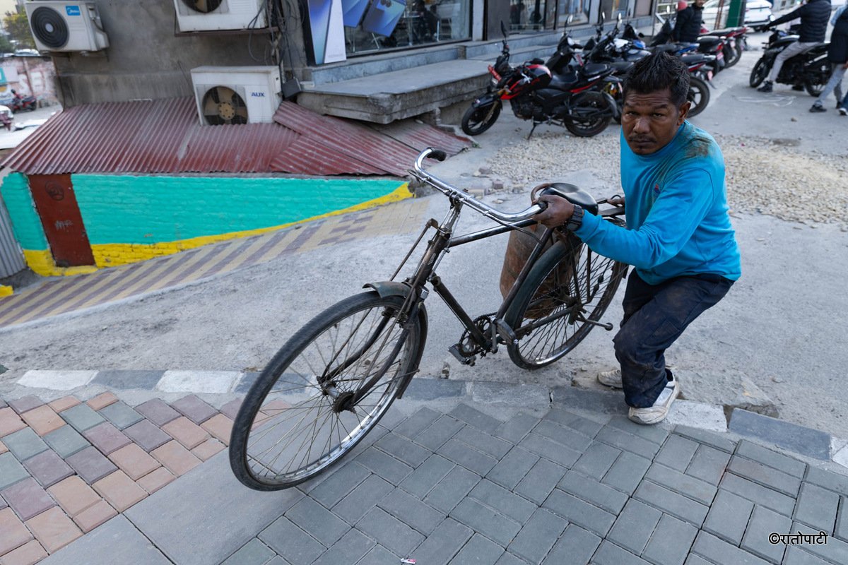 CYCLE LANE (11)