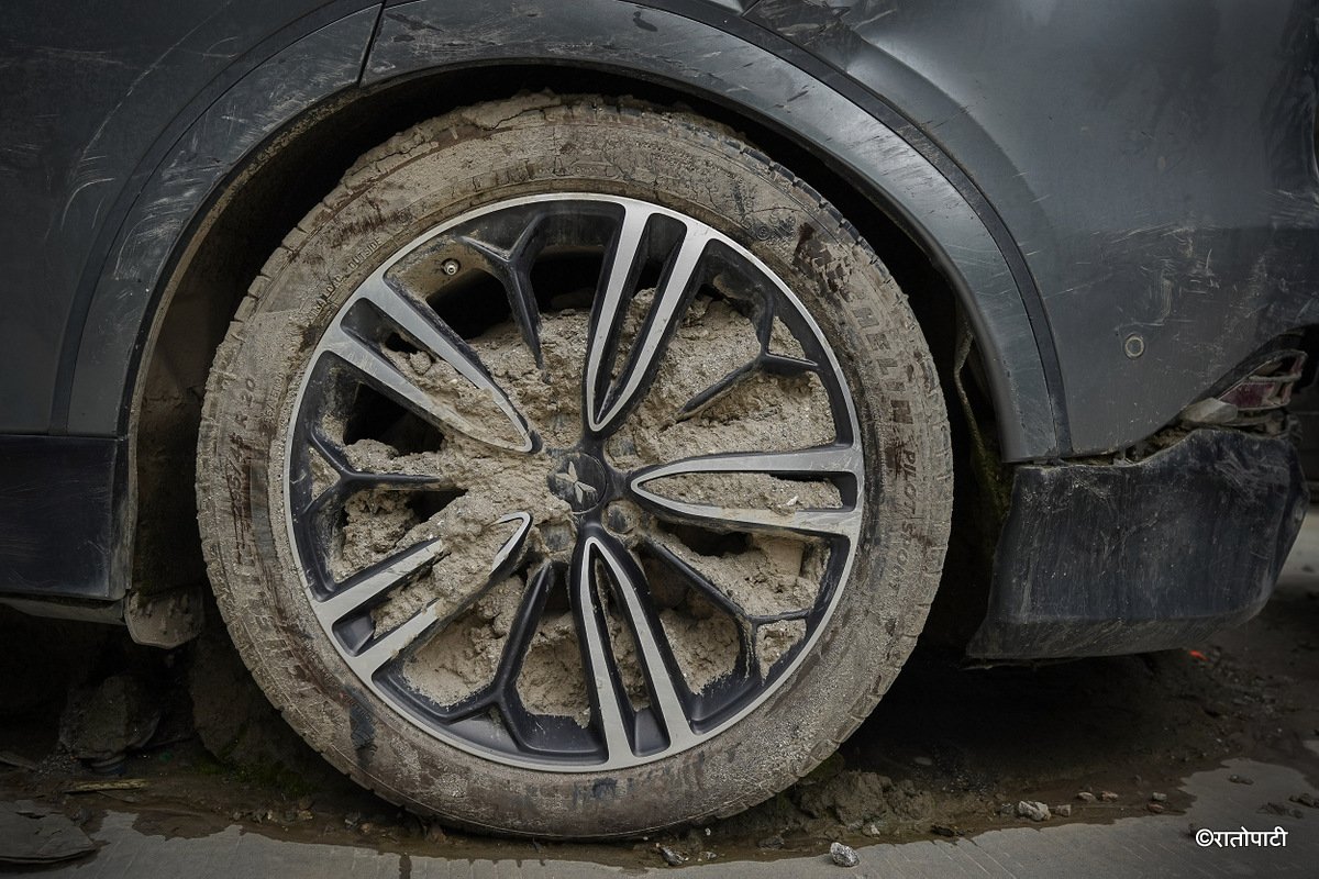 Damaged_Vehicle_Rasuwa  (10)