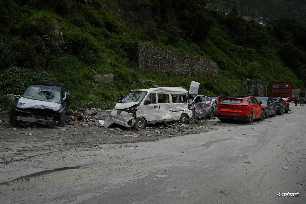 Damaged_Vehicle_Rasuwa  (3)