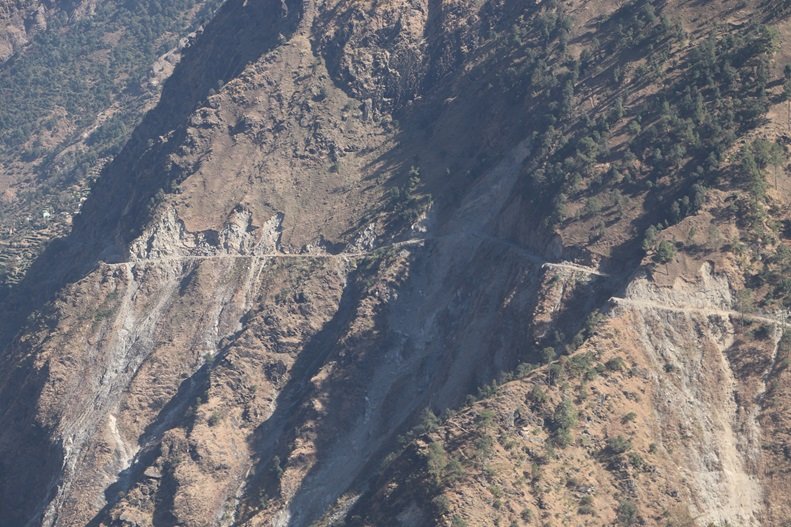 दार्चुला–टिङ्कर सडक निर्माण : सेनाले दुईतिरबाट थाल्यो काम