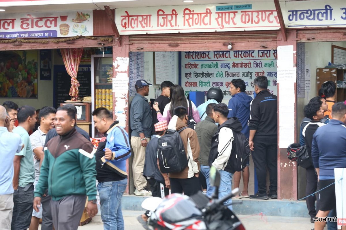 Dashain ma ghar jane_Nepal Photo Library (8)