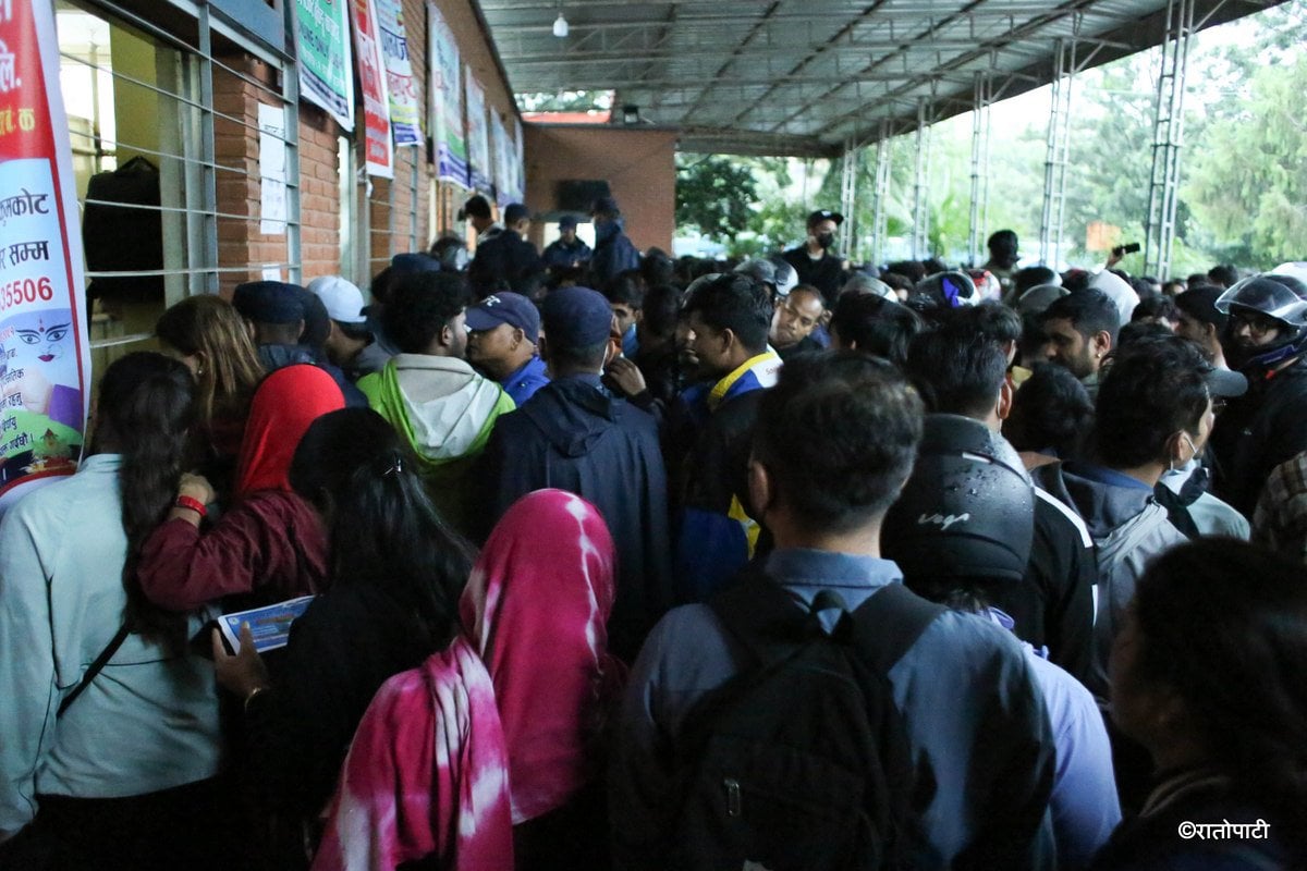 dashain ticket line (12)