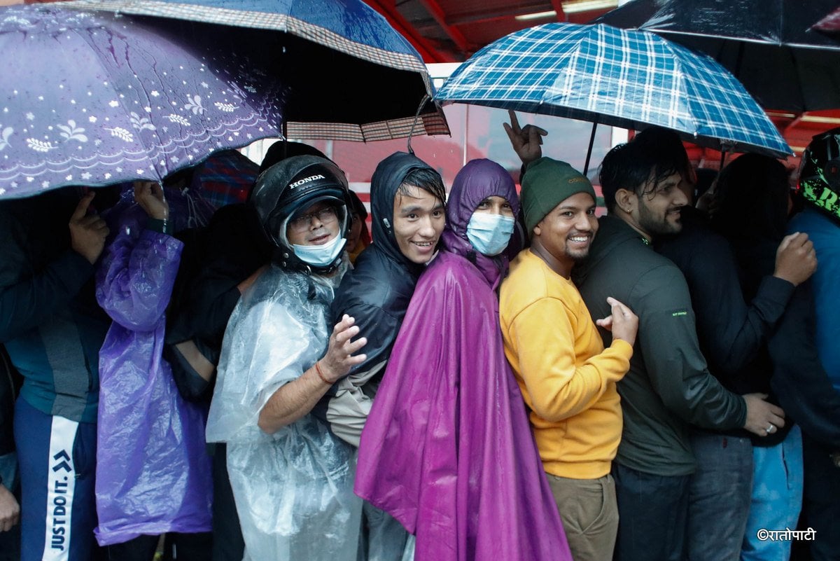 dashain ticket line (4)