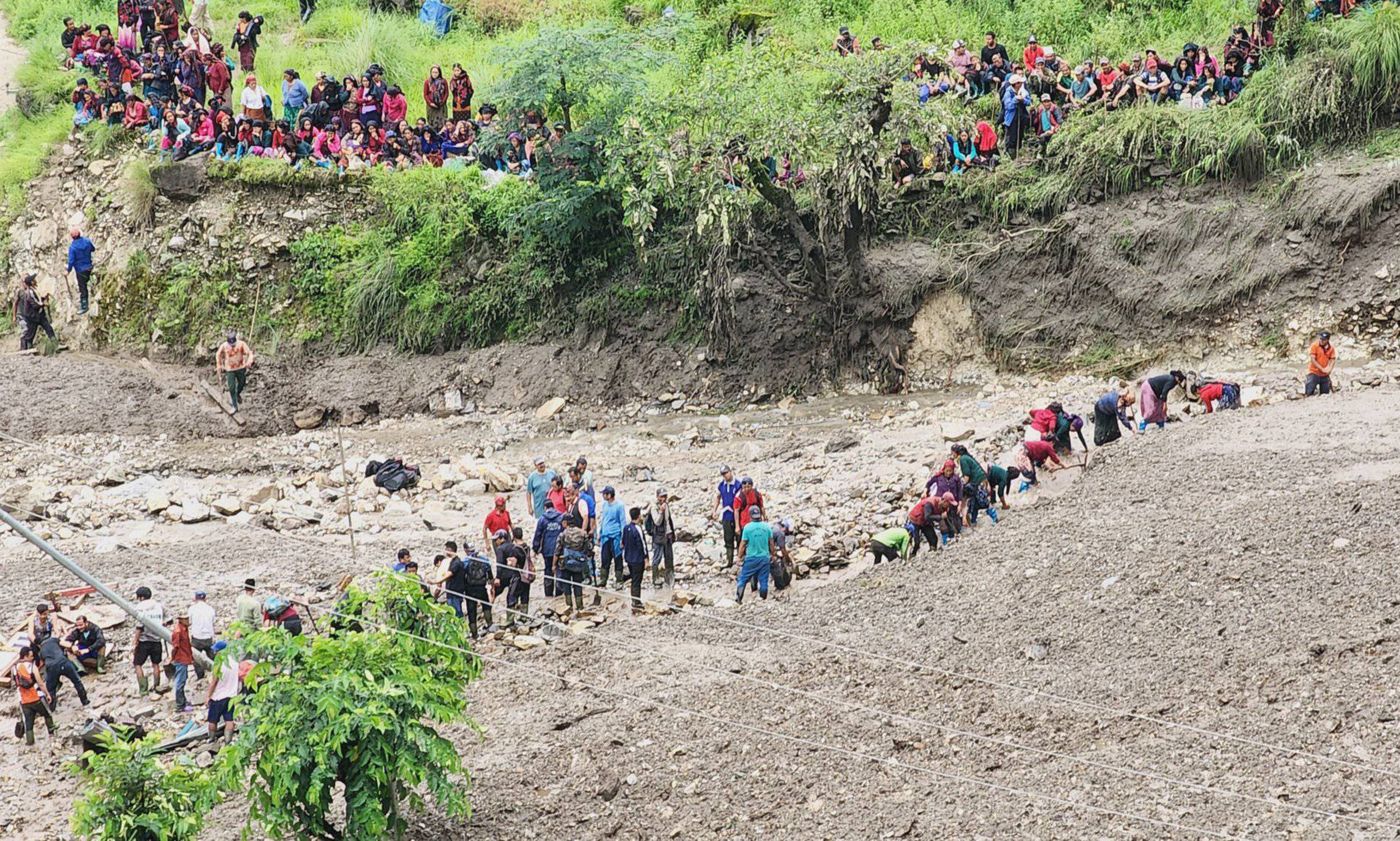 विपद्‍मा परी हालसम्म १७५ जनाको मृत्यु,  २ सय २४ जना घाइते