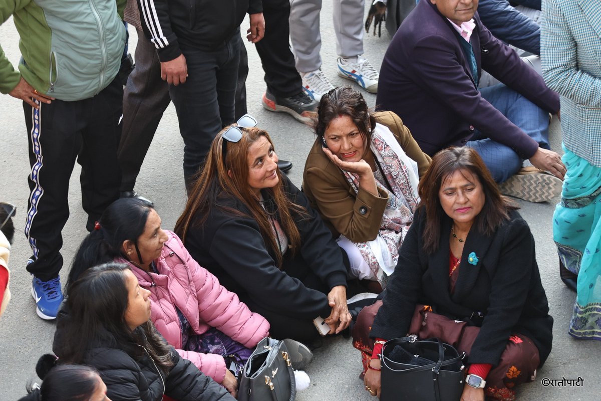 dharna deuba samuha (5)