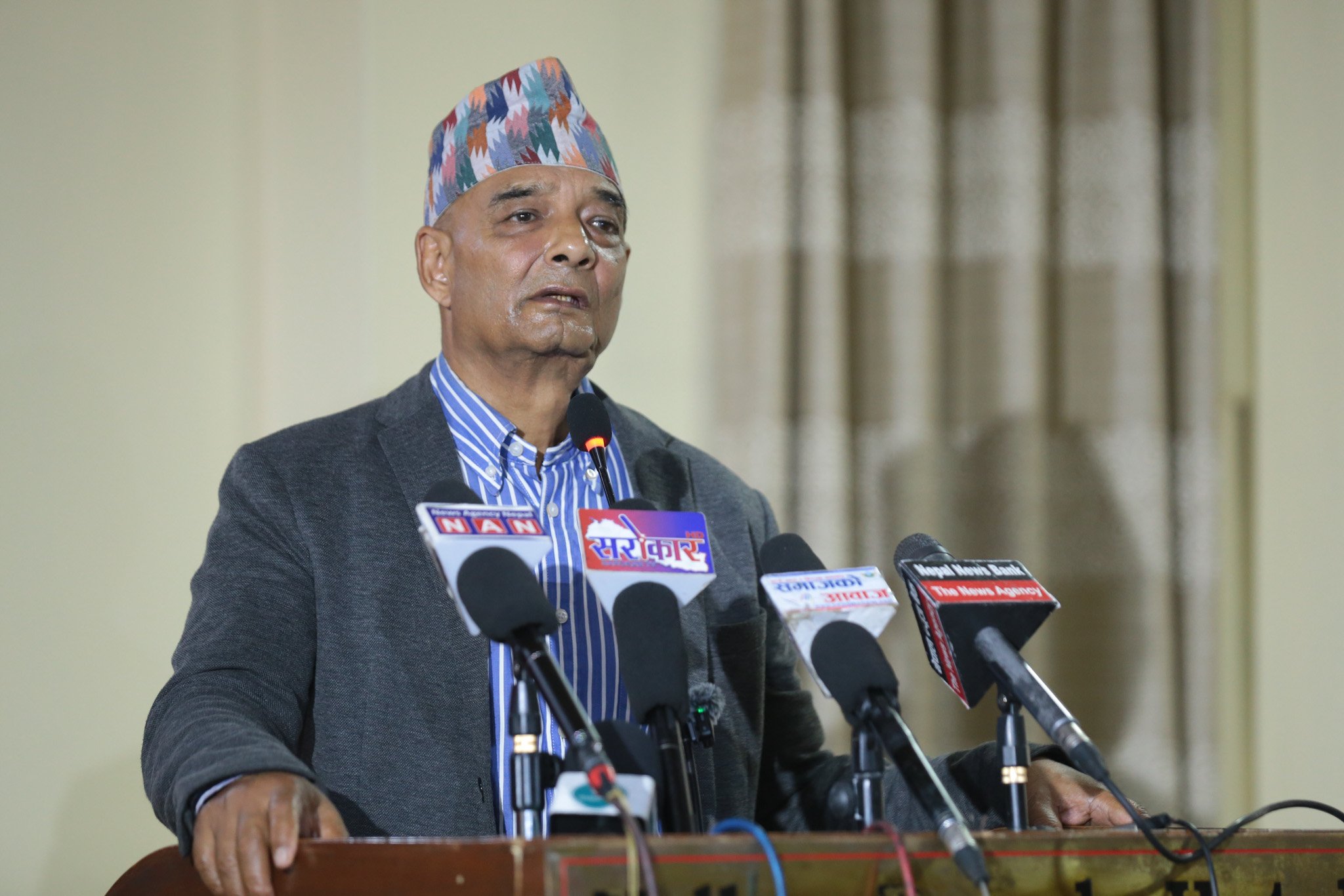 'राजासहितको प्रजातन्त्र'को नारासहित नयाँ पार्टी खोल्ने धवलशमशेरको घोषणा