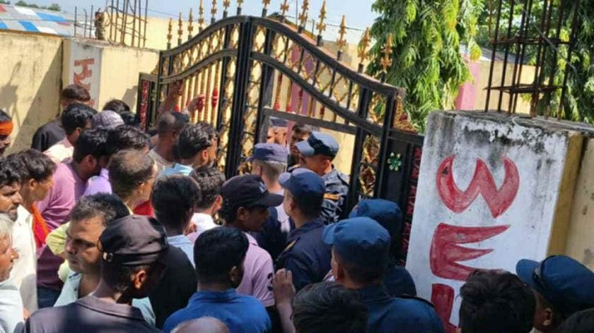   विकास खर्चबारे सूचना नपाएपछि स्थानीयले जनप्रतिनिधिहरूलाई कार्यालयमै थुनिदिए