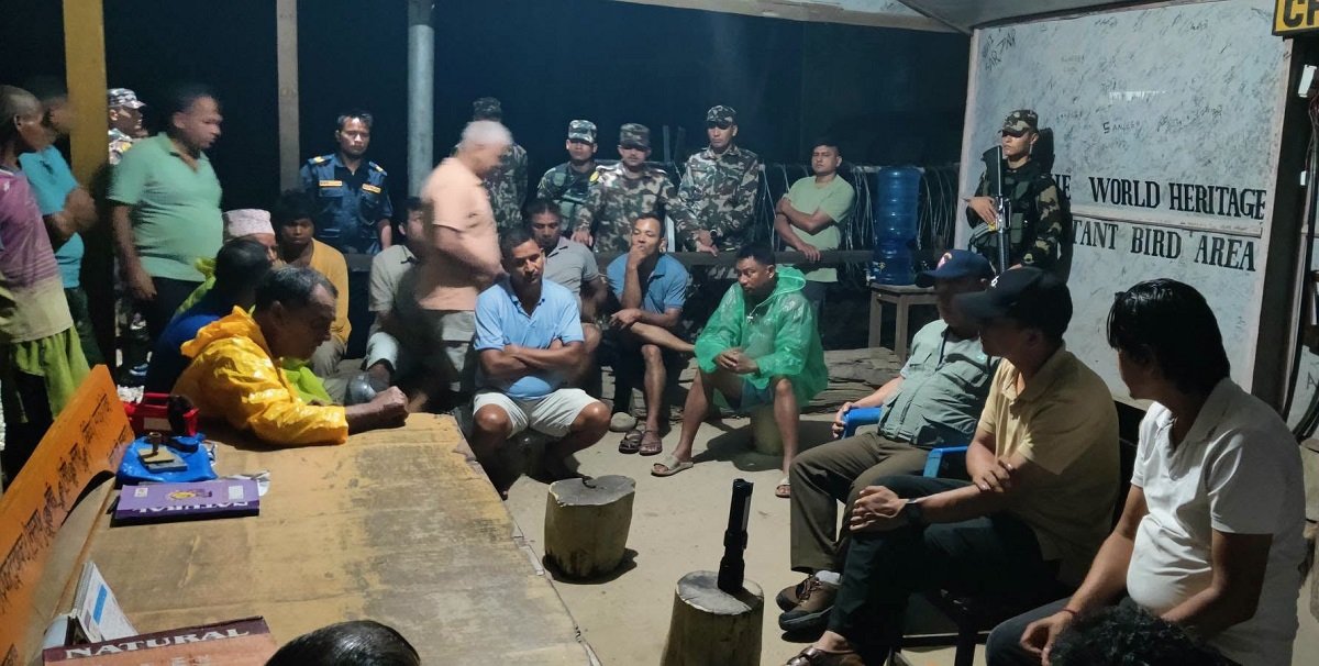 ध्रुवे हात्तीको आतंकः घरमै पसेर आमा–छोराको लियो ज्यान, स्थानीयको प्रदर्शनपछि चारबुँदे सहमति