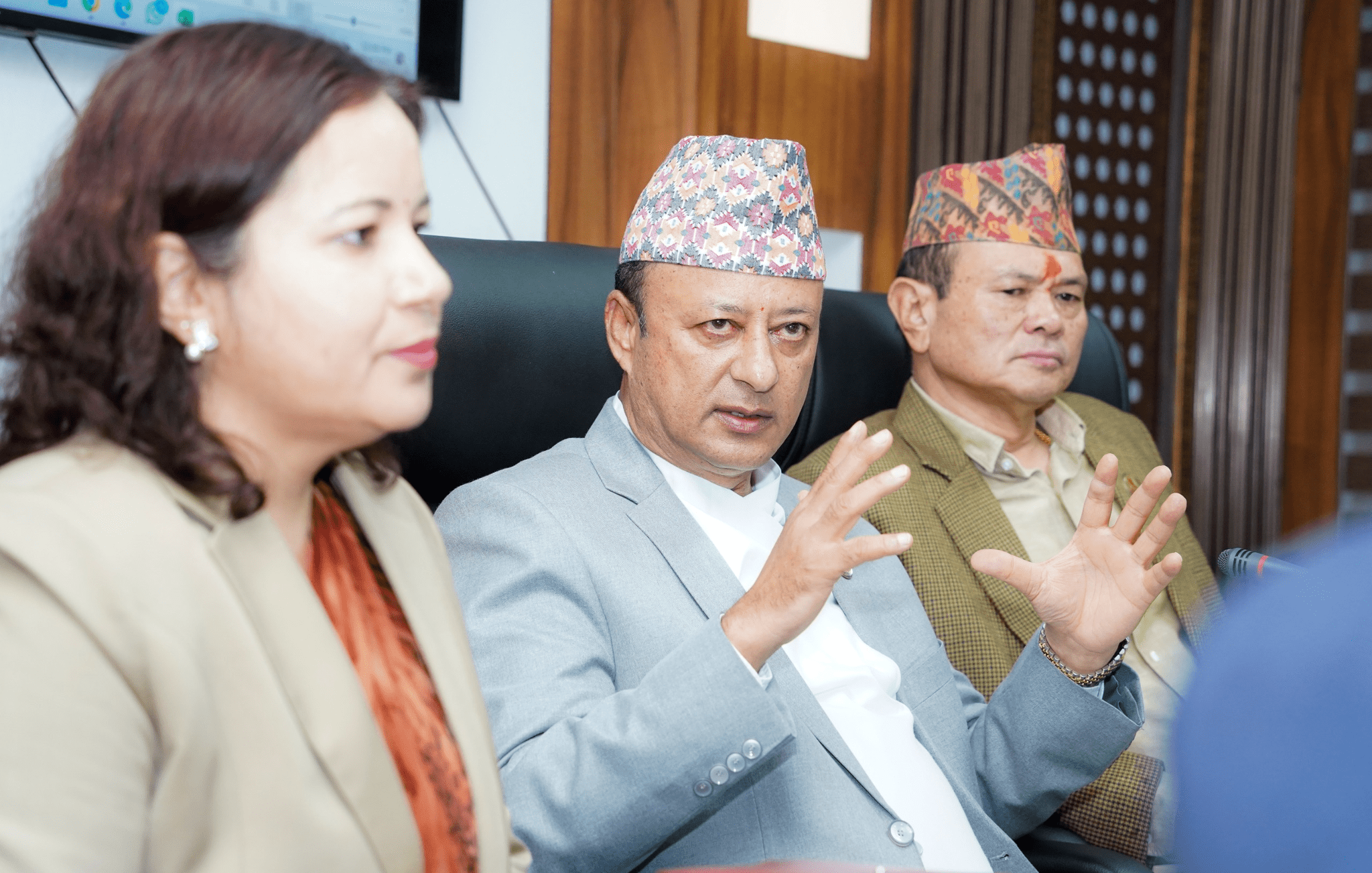 कोहलपुर–सुर्खेत प्रसारण लाइनअन्तर्गतको विवाद समाधान गर्न उर्जामन्त्रीको निर्देशन